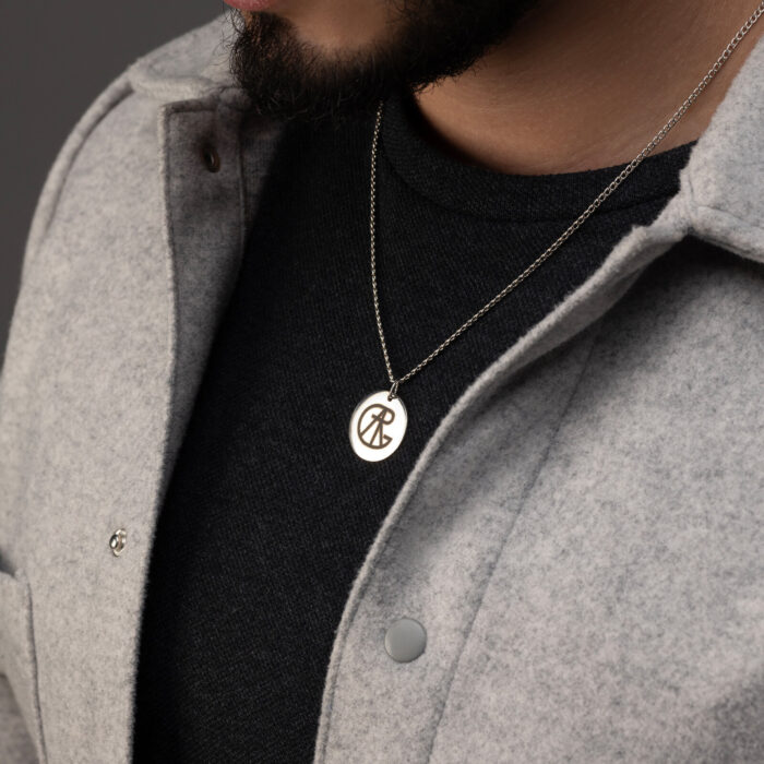 Name Logo Necklace On Circle (Silver) - Image 4